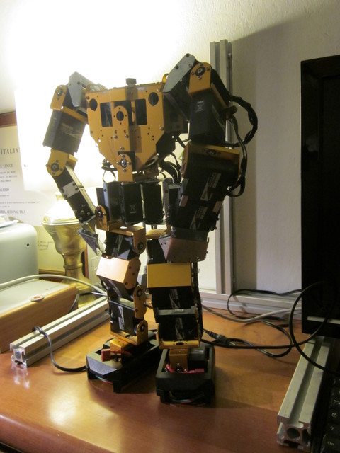 Humanoid Robot - Robonova Evolution | 3D CAD Model Library