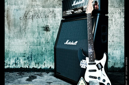 Fender Stratocaster & Marshall Modefour.