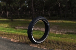 Front motorcycle tyre