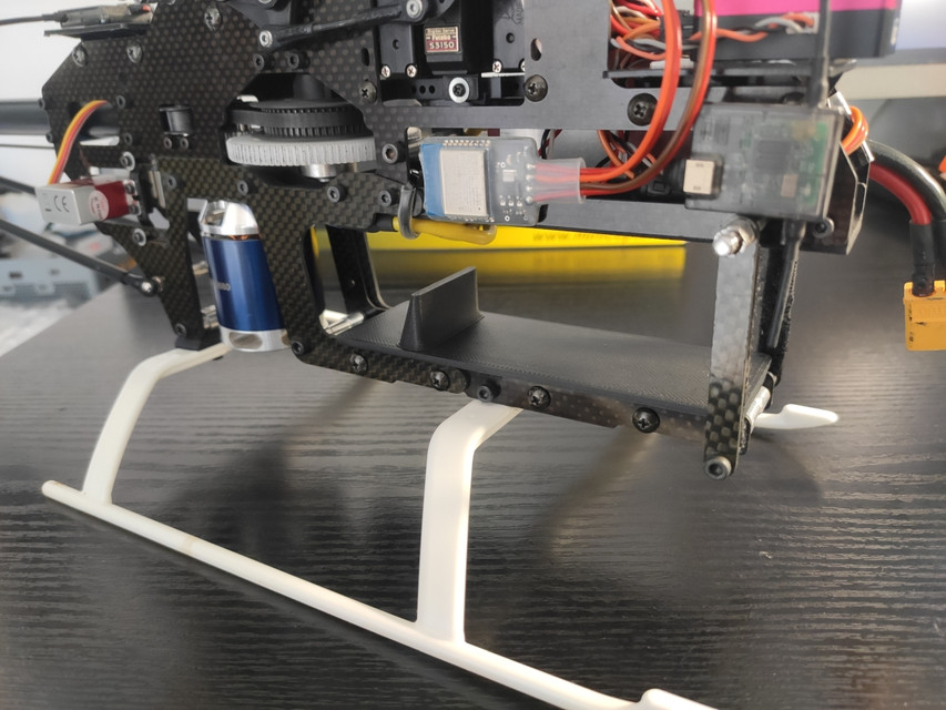 Hirobo Lepton EX one-piece battery tray