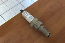 VELA DE IGNIÇÃO / SPARK PLUG