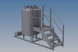 750 litre milk storage tank with skid, pump and steps