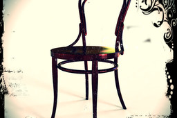 The Thonet Bentwood Chair № 14
